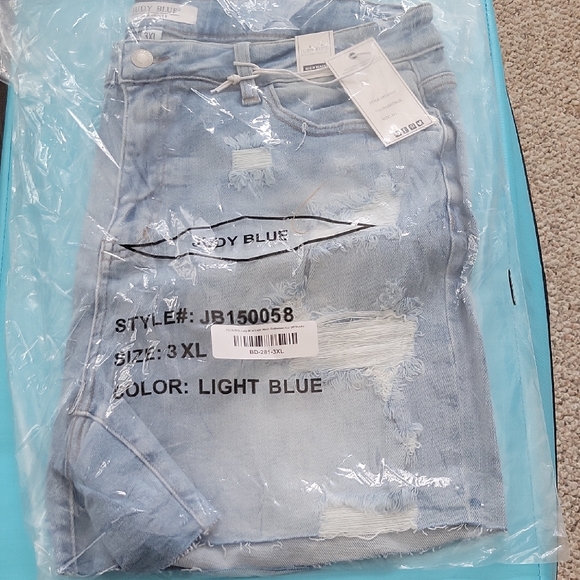 Judy Blue Classic Blue Cut Off Jean Shorts 3X - Picture 1 of 3